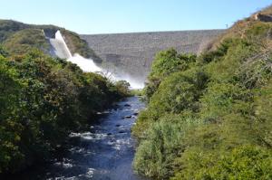 Enrocado y rio presa el cercado proyecto rio rancheria la guajira colombia